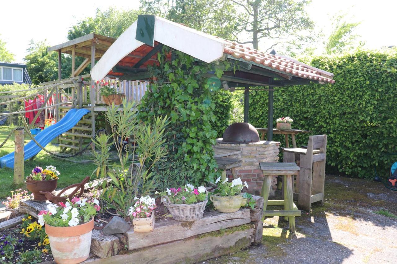 Hoeve Te Gast - Vakantieboerderij Groet Bagian luar foto